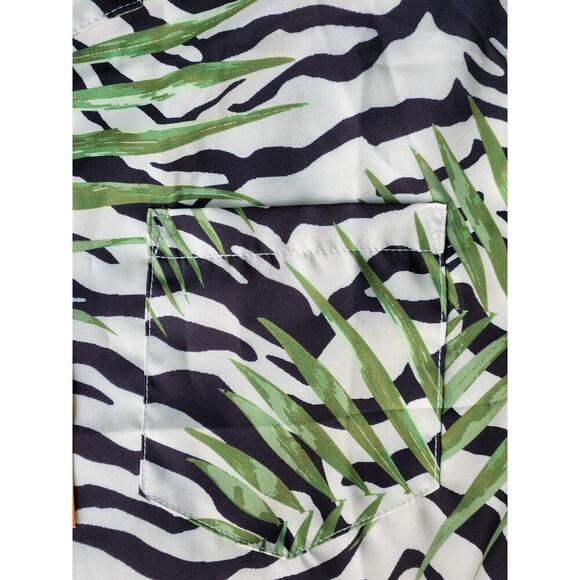 Negative Spaces Men's Button Up Nature Jungle Short Sleeve Shirt Size S NWT - Picture 4 of 5